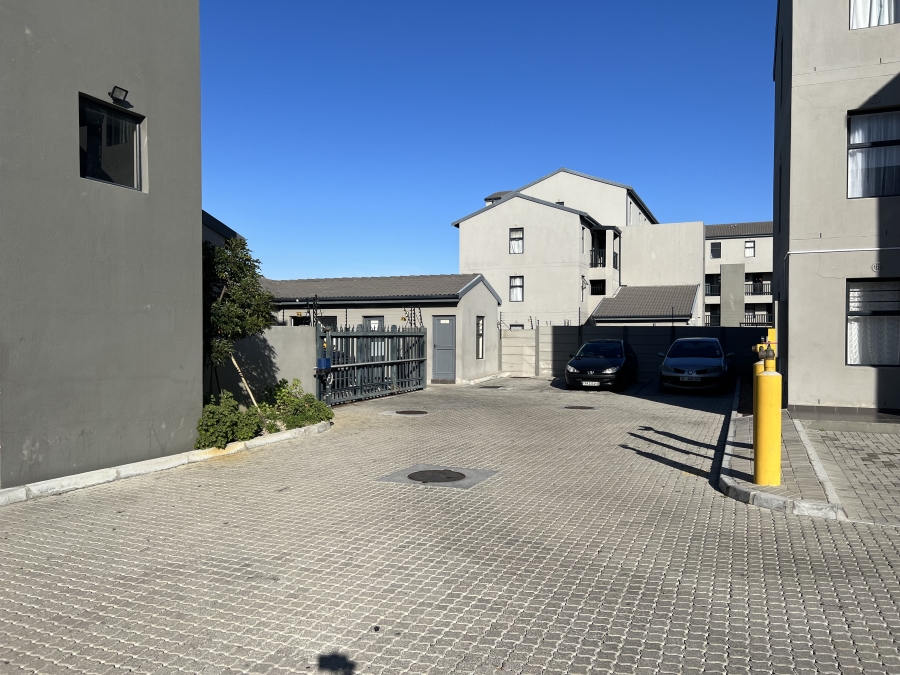 2 Bedroom Property for Sale in Parklands East Western Cape